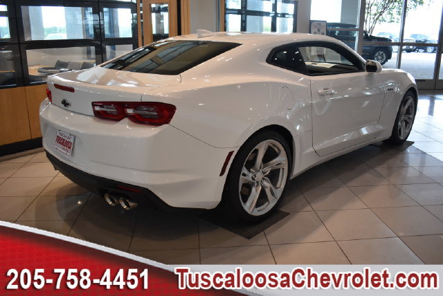 Certified 2021 Chevrolet Camaro LT RWD image 11