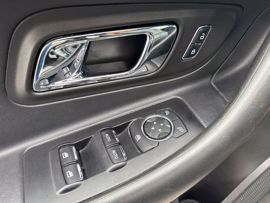 Used 2015 Ford Taurus Limited FWD image 19