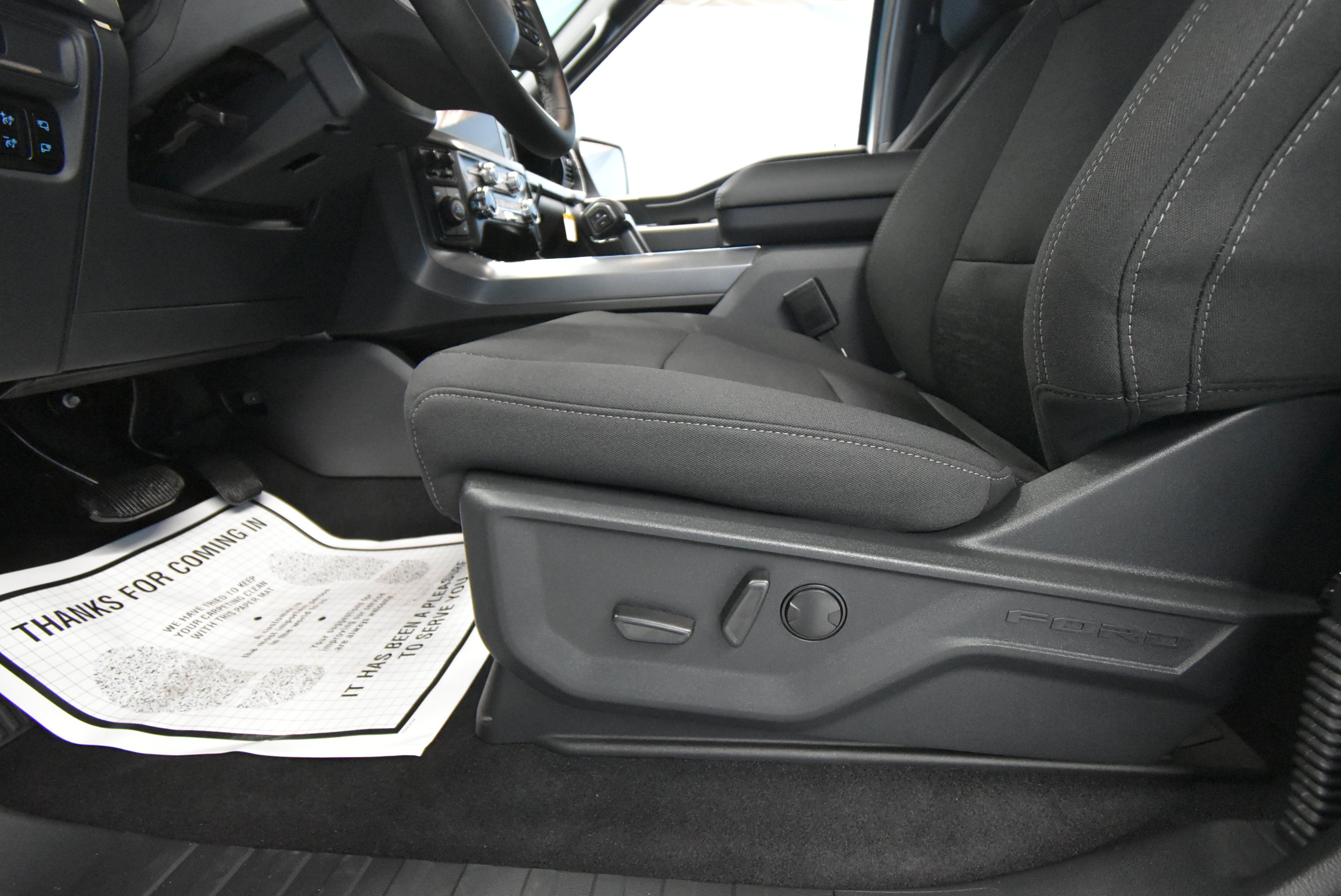 New 2025 Ford F150 XLT w/ Equipment Group 302A MID image 5