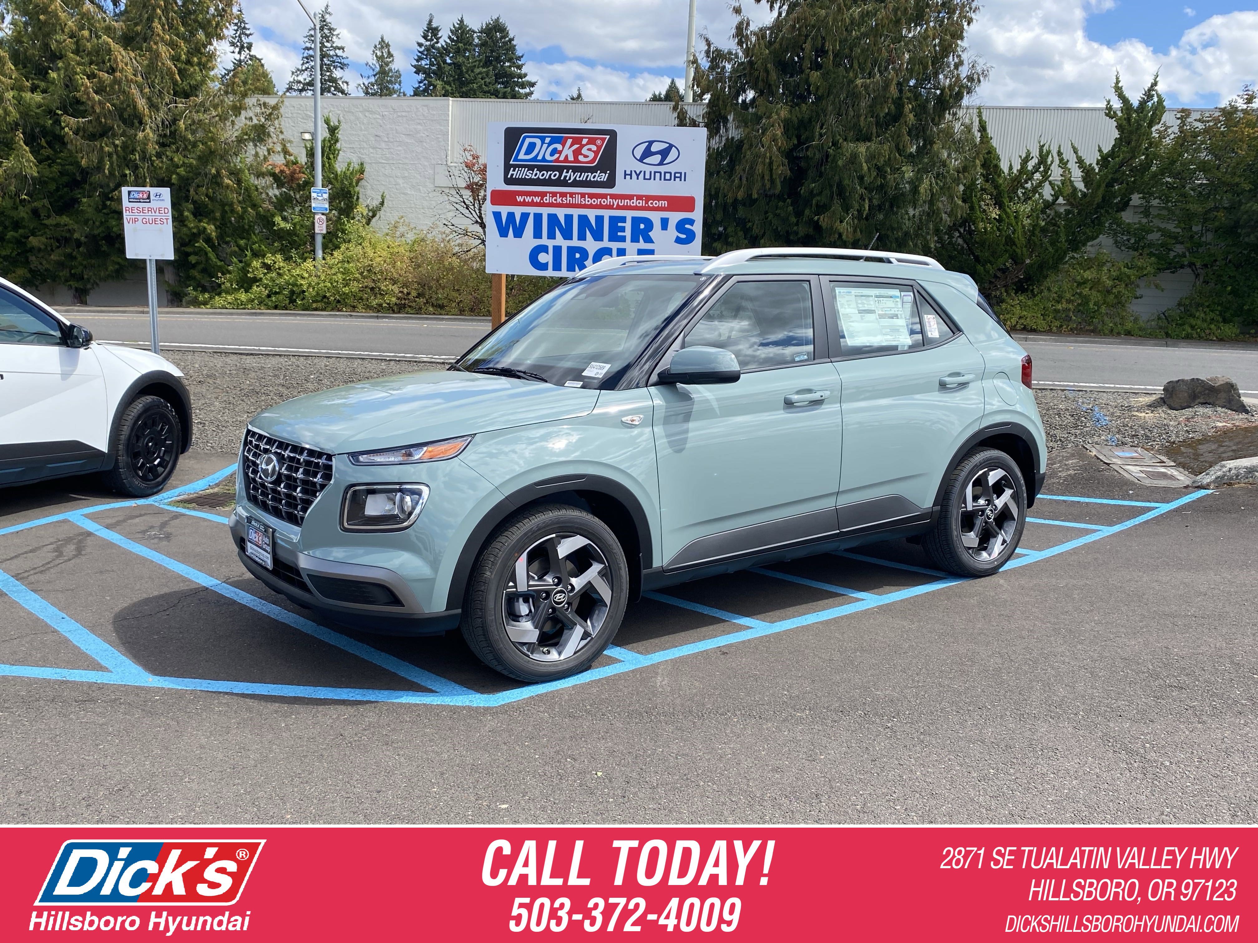 New 2025 Hyundai Venue SEL