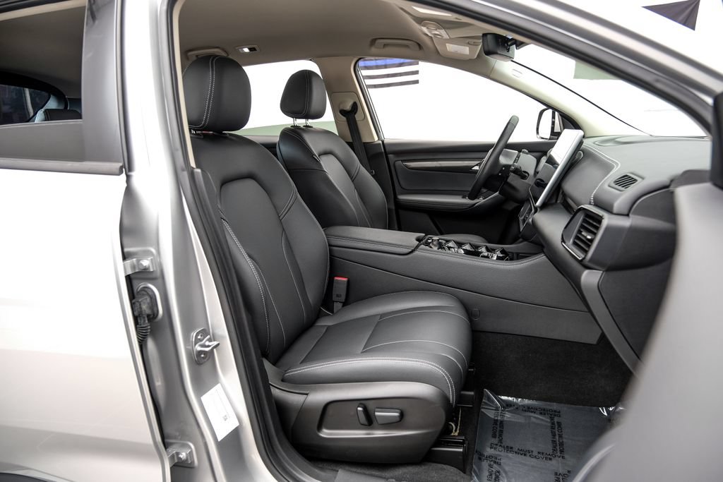 Used 2023 VinFast VF 8 Eco AWD/4WD image 45