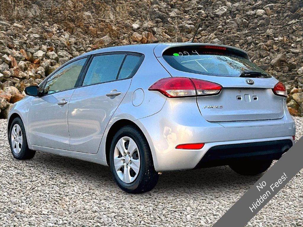 Used 2017 Kia Forte LX FWD image 10