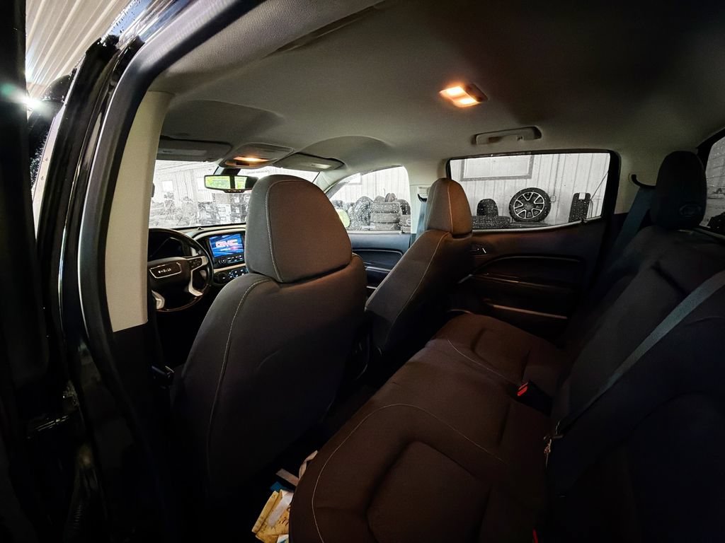 Used 2018 GMC Canyon SLE w/ SLE Convenience Package AWD/4WD image 9