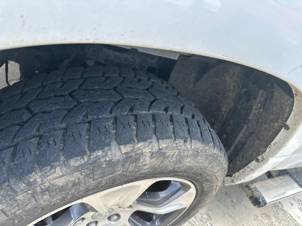 Used 2024 RAM 1500 Laramie AWD/4WD image 12