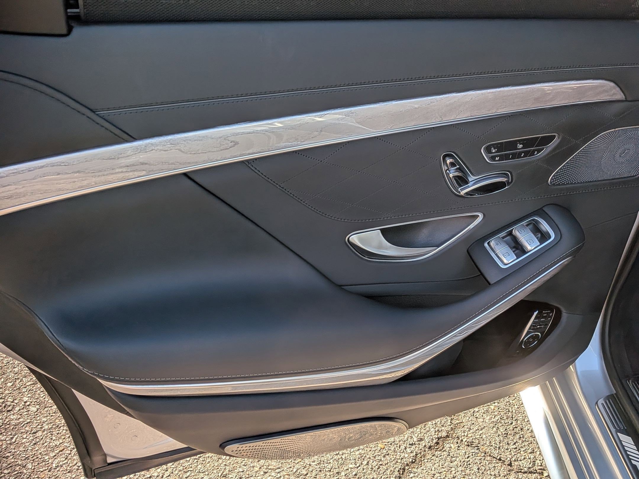 Used 2015 Mercedes-Benz S 63 AMG 4MATIC Sedan image 27