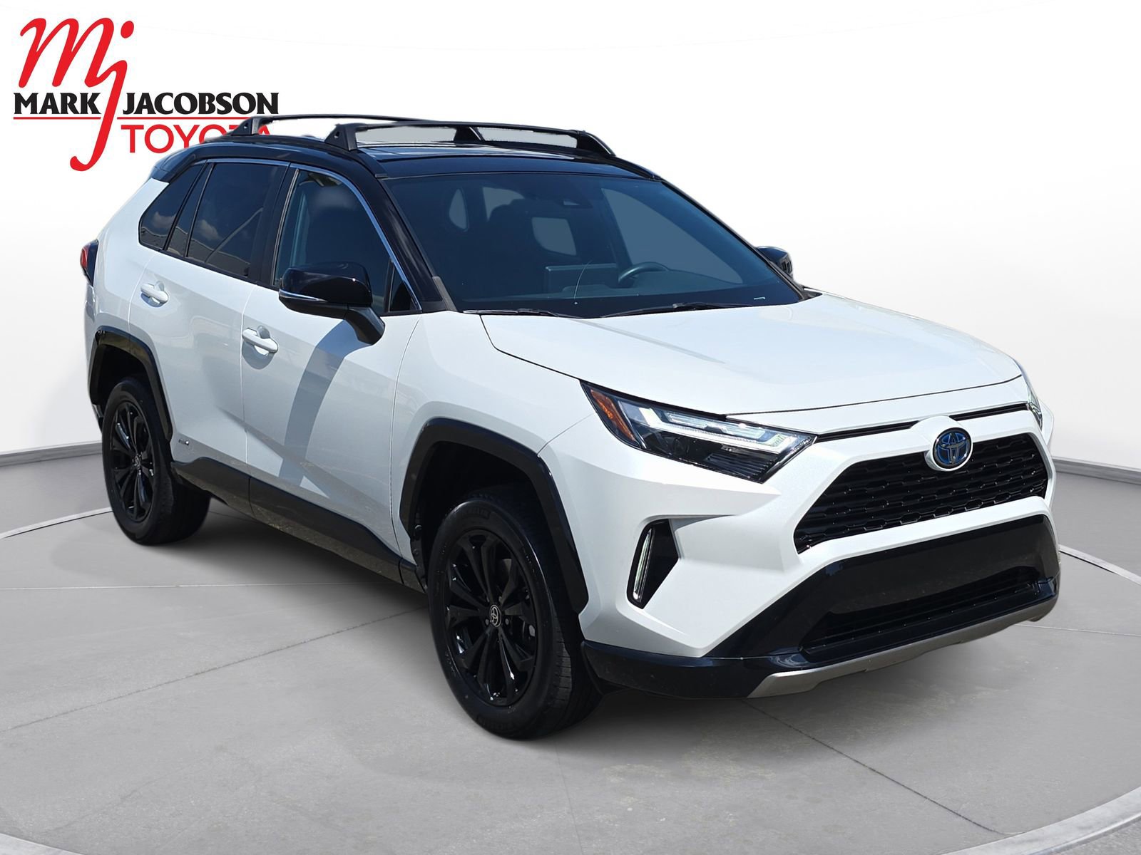 Used 2023 Toyota RAV4 XSE image 5