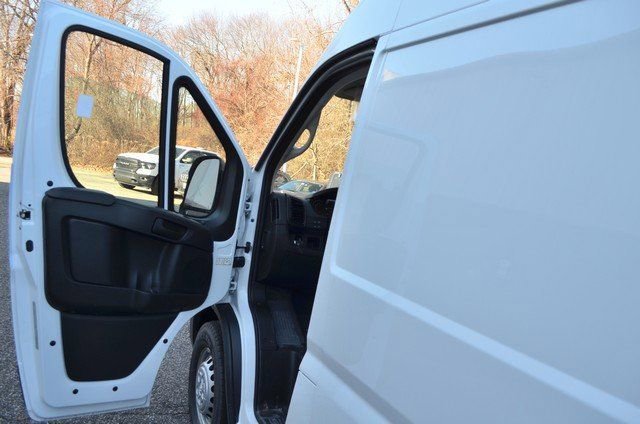 New 2026 RAM ProMaster 2500 w/ Premium Convenience Group FWD image 12