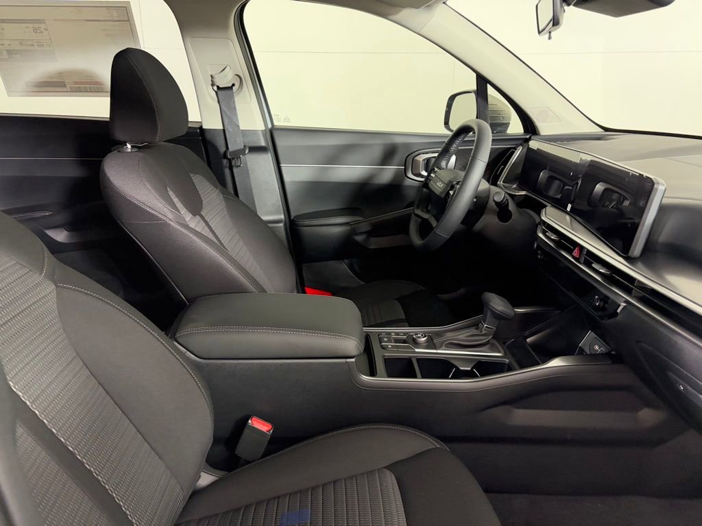 New 2026 Kia Sorento LX image 13