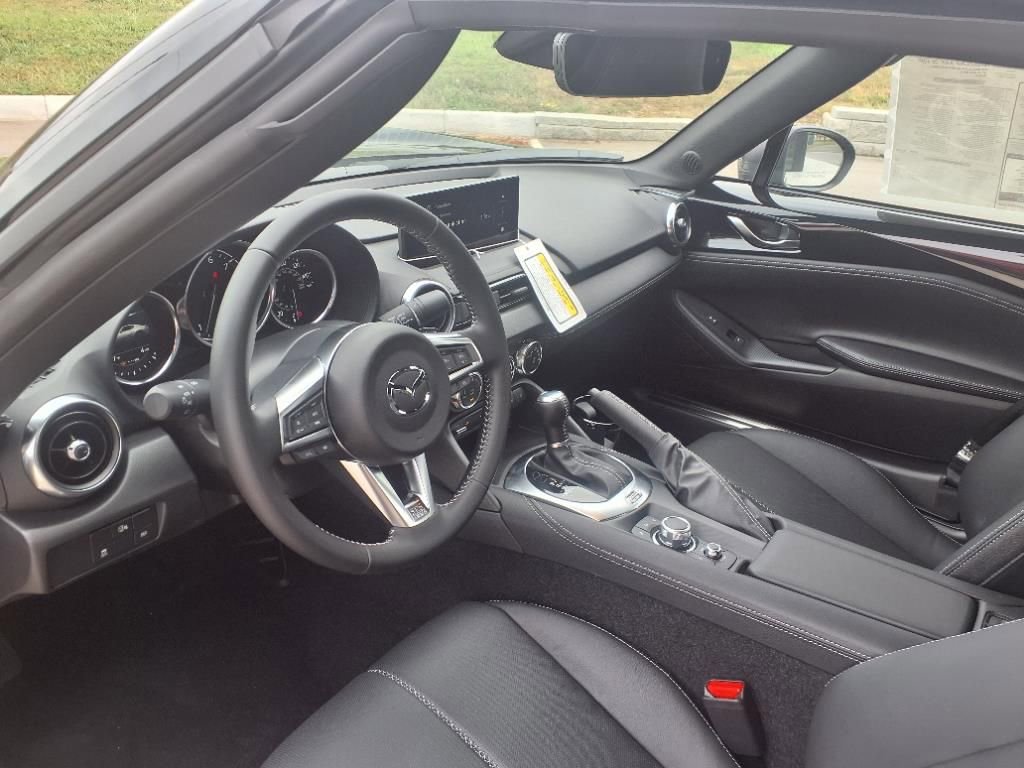New 2025 MAZDA MX-5 Miata RF Grand Touring w/ Appearance Package image 10