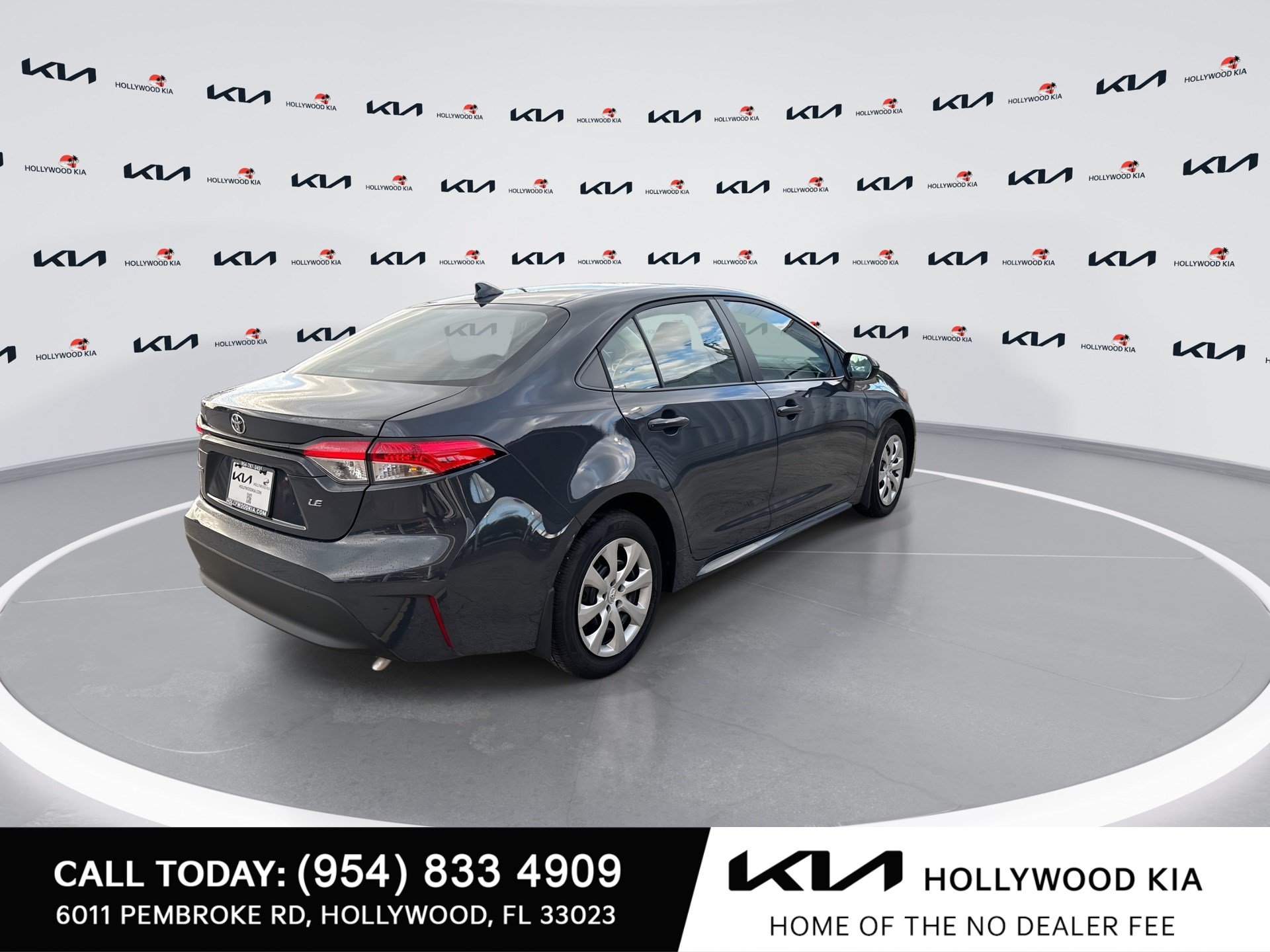 Used 2026 Toyota Corolla LE FWD image 8
