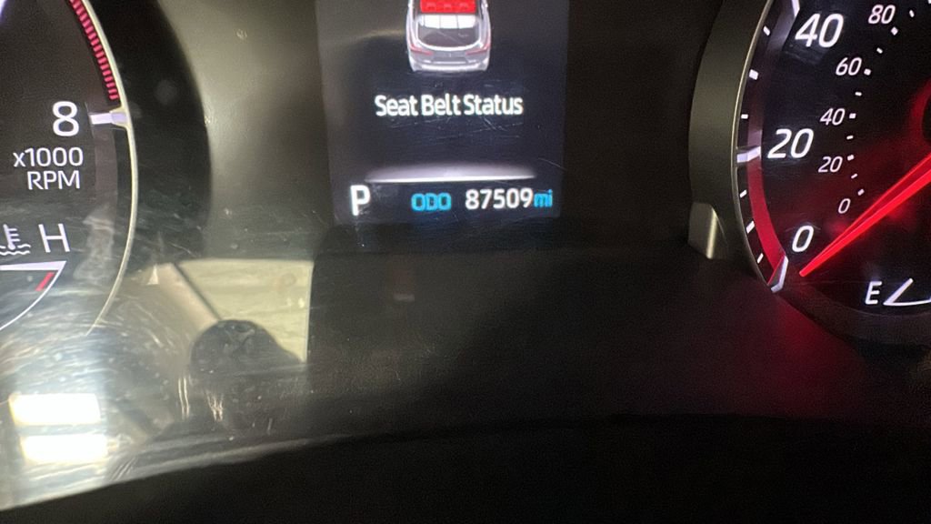 Used 2021 Toyota Highlander LE image 17