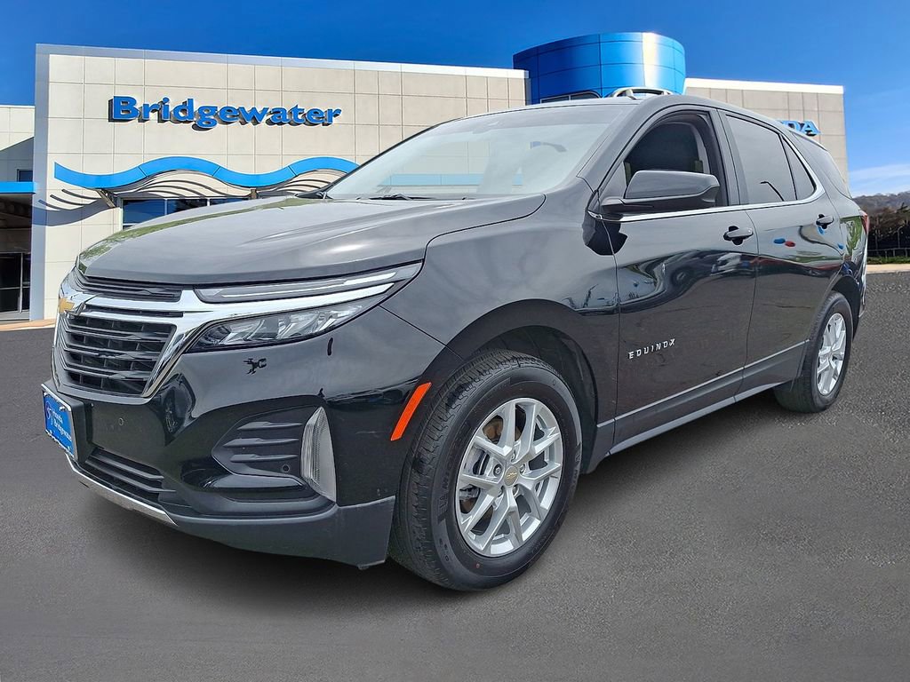 Used 2024 Chevrolet Equinox LT FWD image 3