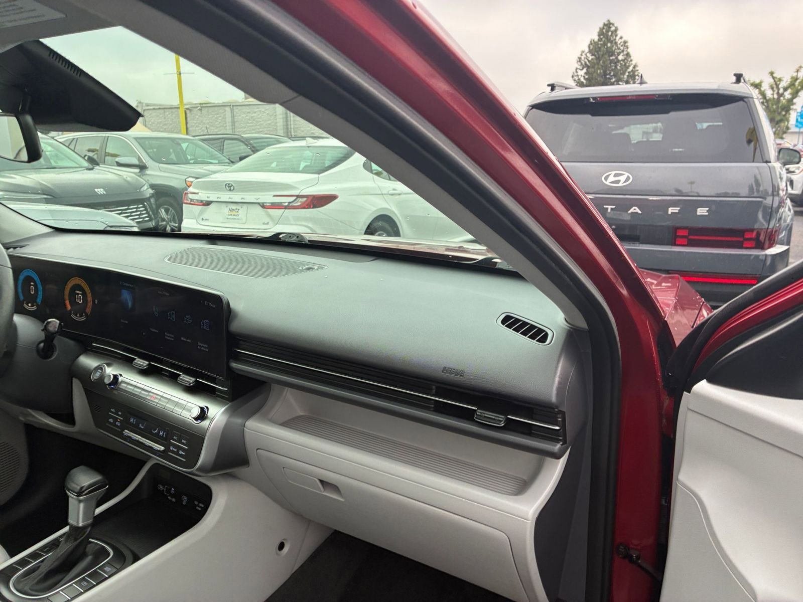 Used 2025 Hyundai Kona SEL image 35