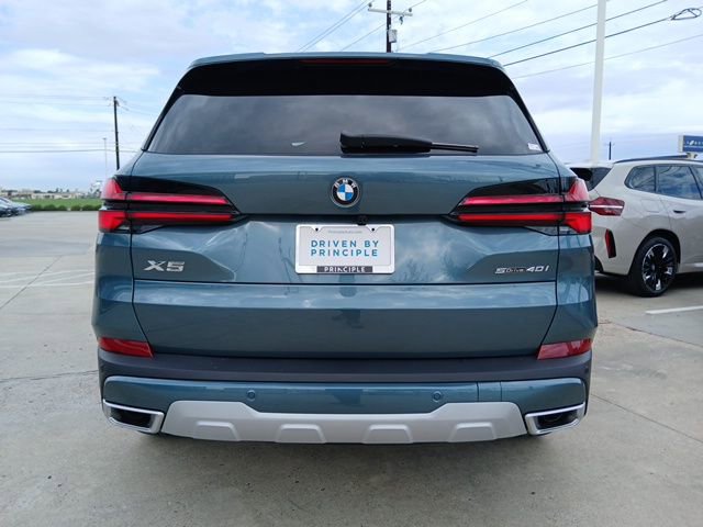 New 2026 BMW X5 sDrive40i image 8