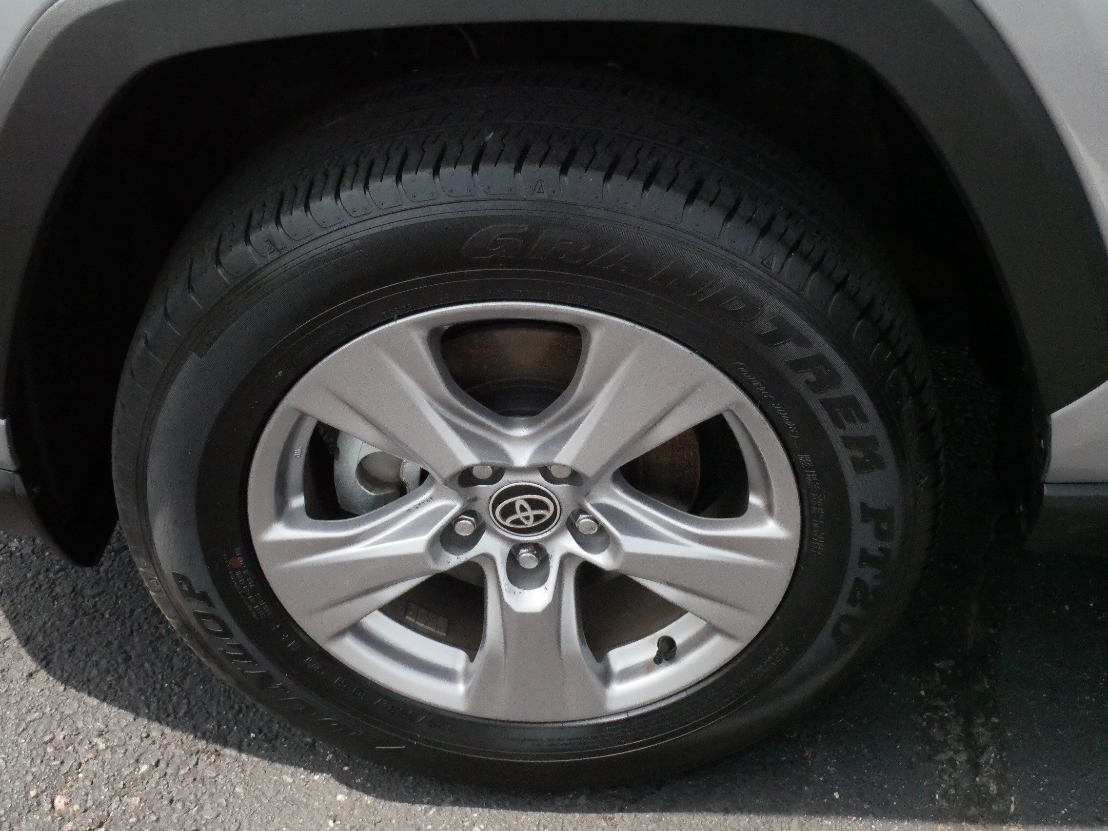 Certified 2025 Toyota RAV4 XLE AWD/4WD image 15