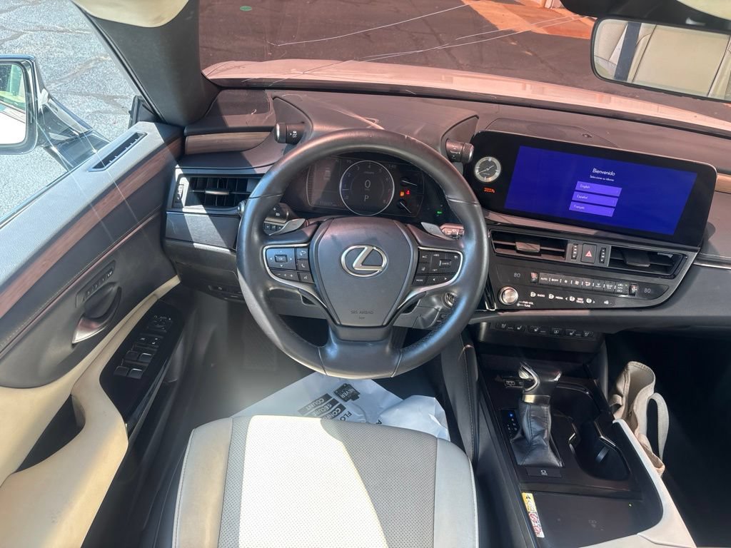 Used 2023 Lexus ES 350 w/ Premium Package FWD image 2