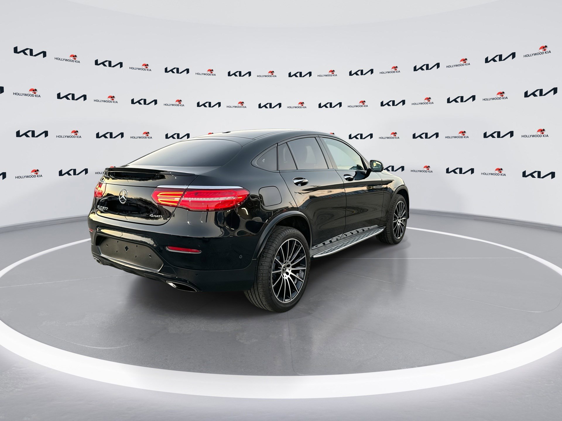 Used 2019 Mercedes-Benz GLC 300 4MATIC Coupe image 8