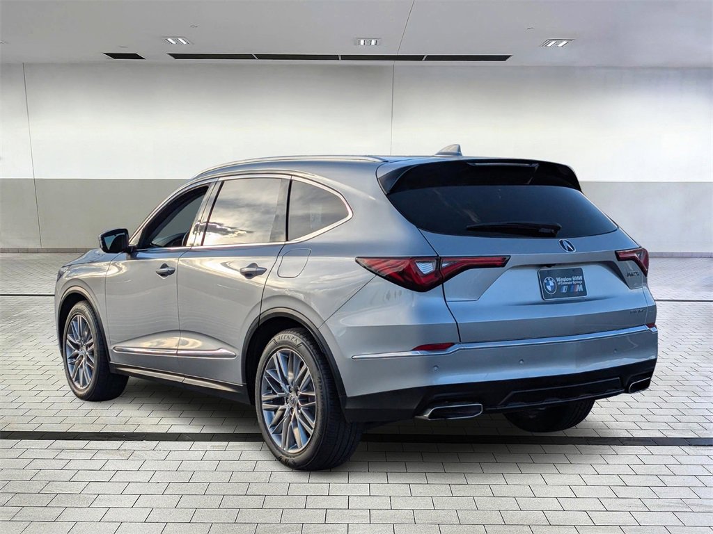 Used 2023 Acura MDX SH-AWD w/ Advance Package image 3