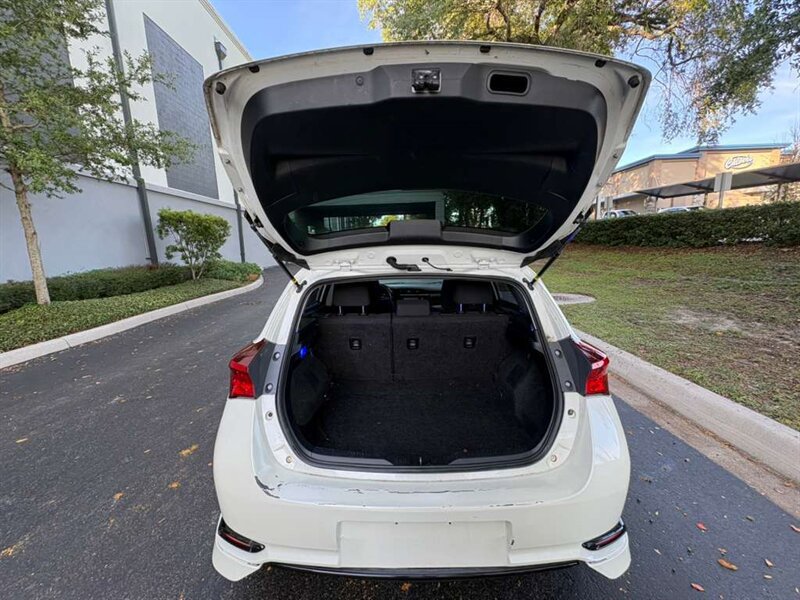 Used 2016 Scion iM image 9