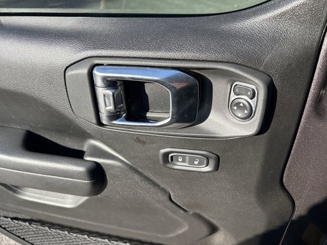 Used 2025 Jeep Wrangler Sport S w/ Convenience Group image 18