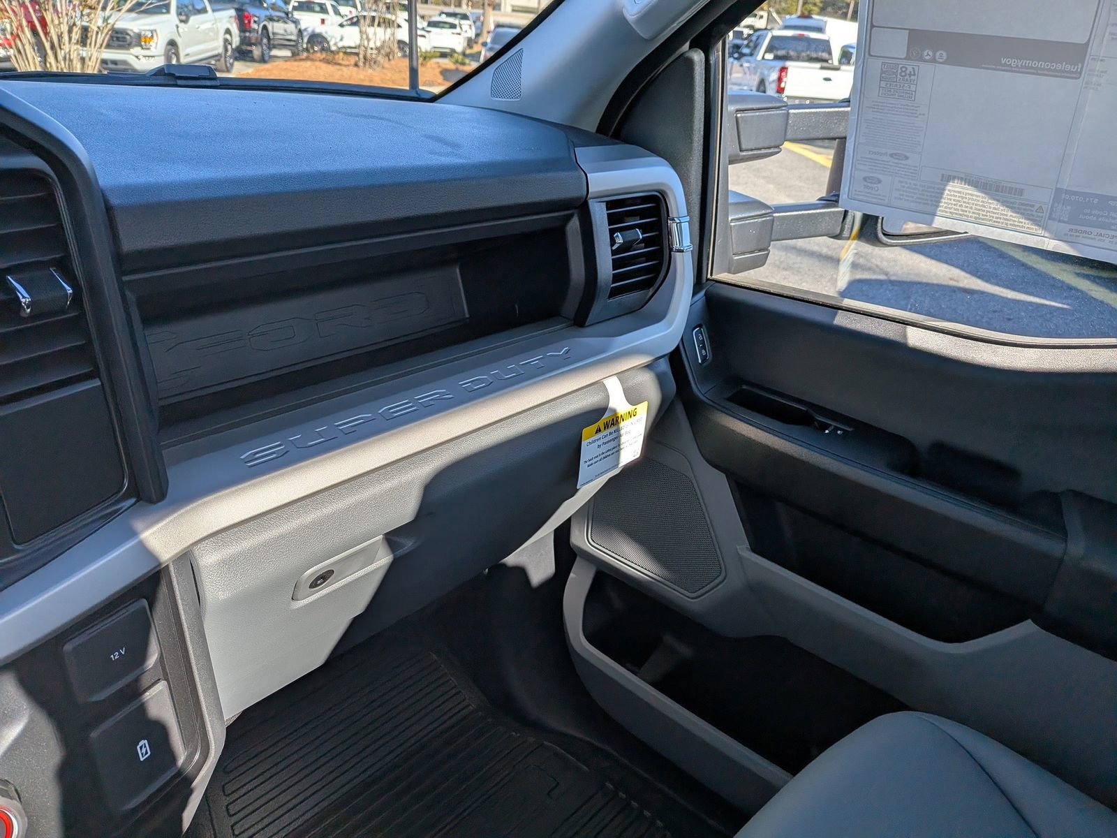 New 2025 Ford F450 XL w/ XL Chrome Package image 18