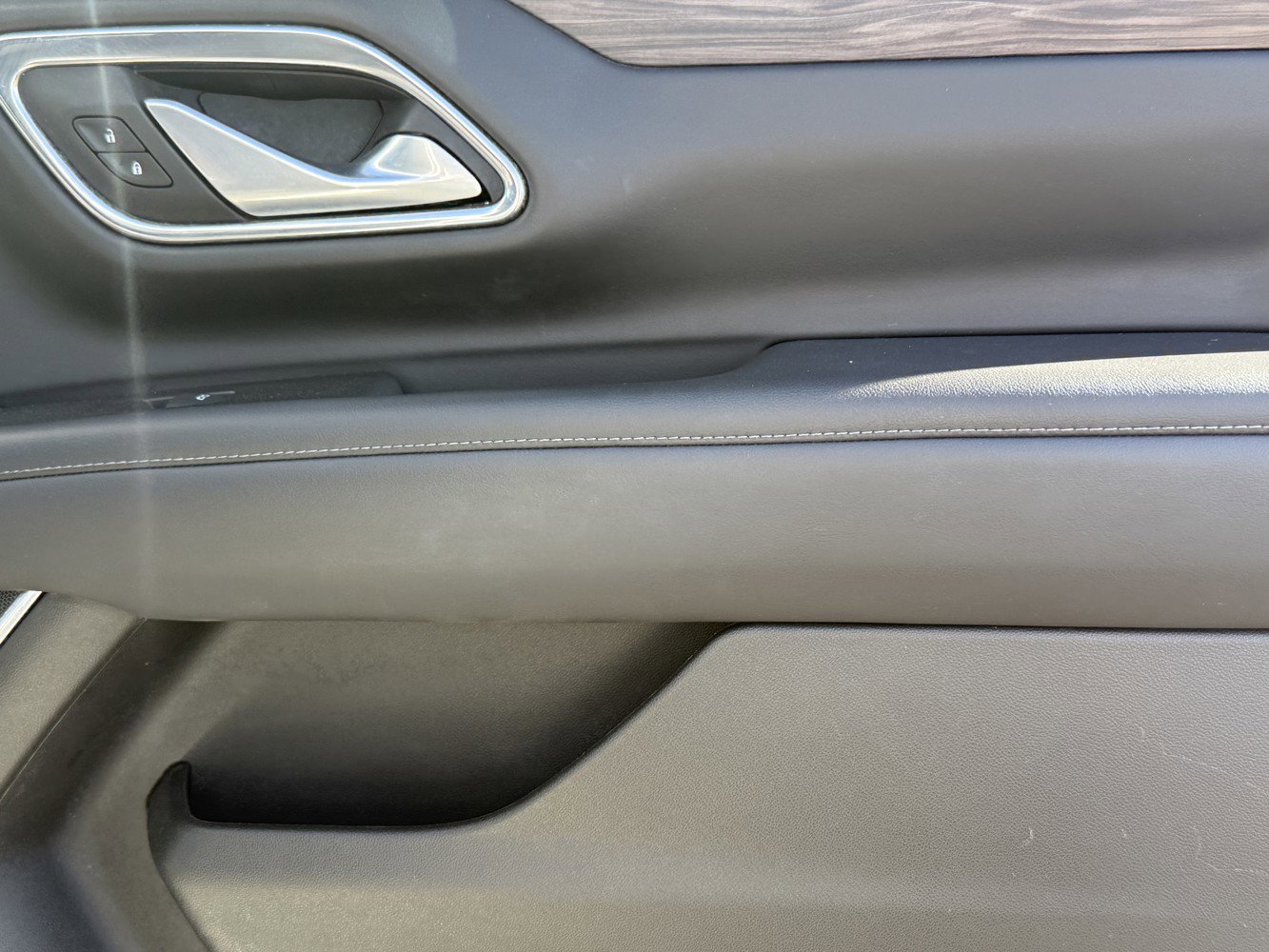 Used 2022 Chevrolet Tahoe LT w/ Luxury Package image 27