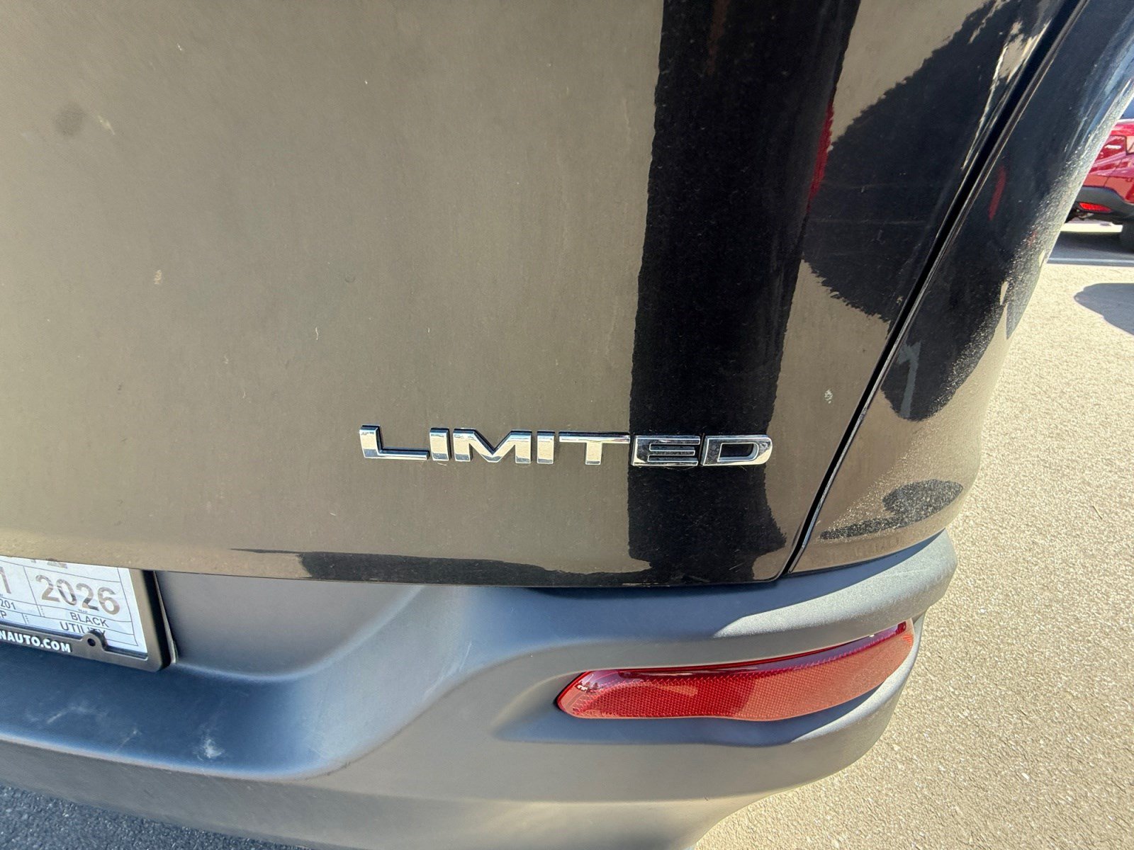 Used 2016 Jeep Cherokee Limited AWD/4WD image 23