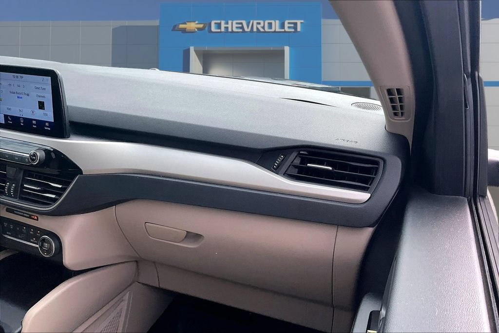 Used 2020 Ford Escape SE FWD image 26