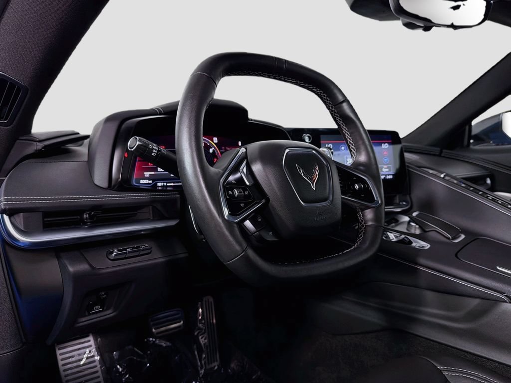 Used 2023 Chevrolet Corvette Stingray Preferred Conv w/ Z51 Performance Package RWD image 9