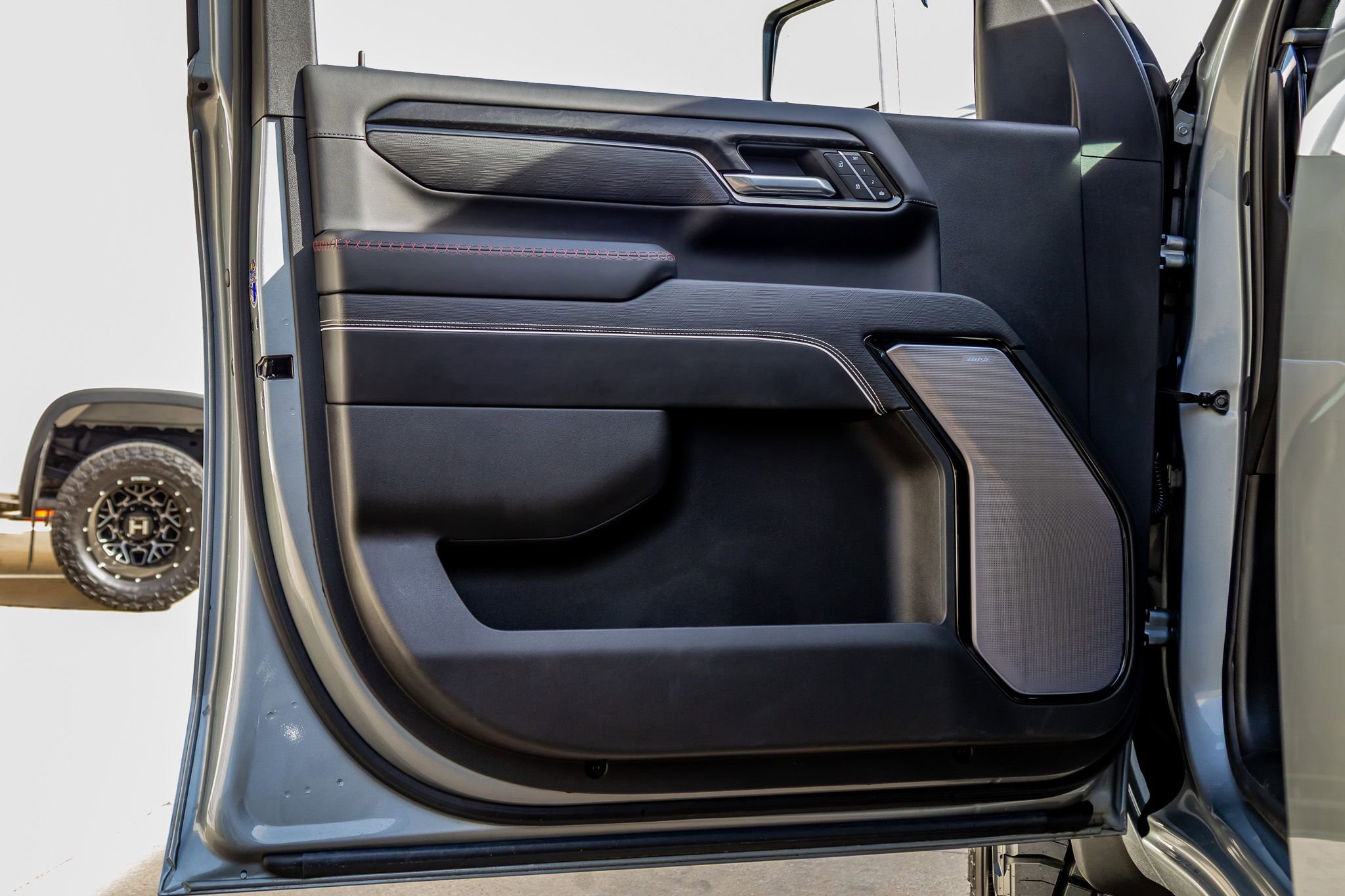 Used 2025 GMC Sierra 2500 AT4X w/ Snow Plow Prep/Camper Package image 36