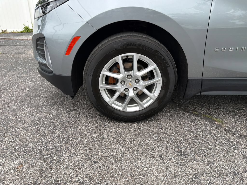 Used 2024 Chevrolet Equinox LT FWD image 27