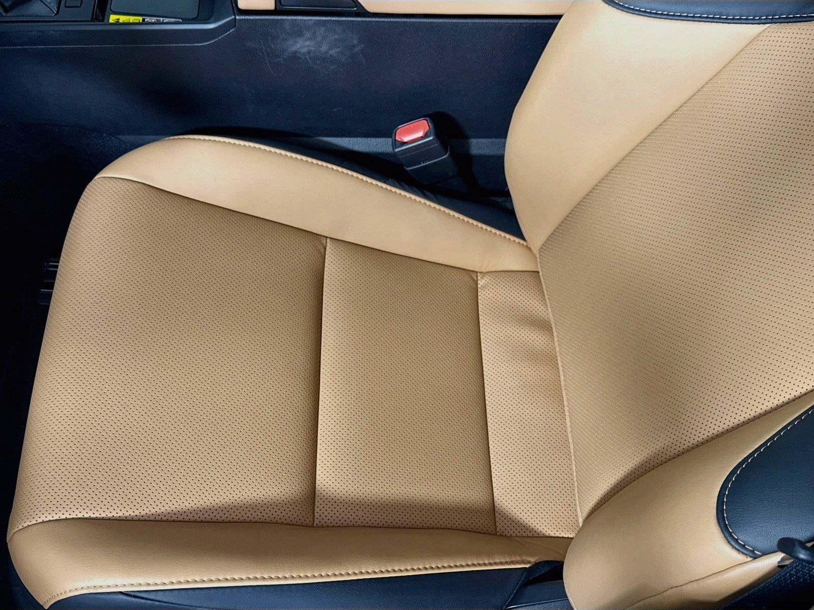 Used 2024 Lexus ES 300h w/ Premium Package FWD image 9