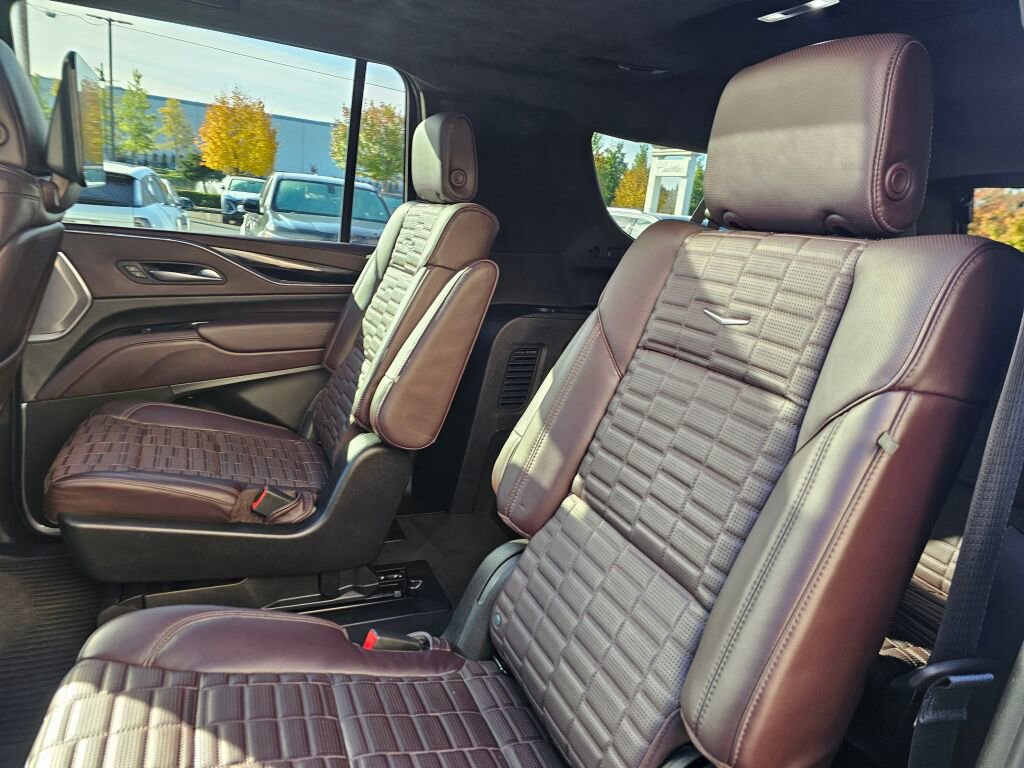 Certified 2023 Cadillac Escalade ESV Sport Platinum image 20