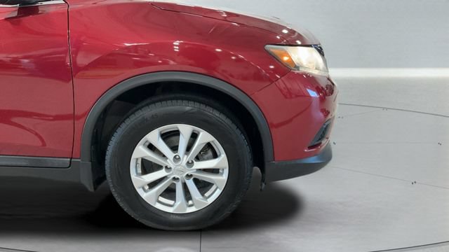 Used 2015 Nissan Rogue SV w/ SV Premium Package FWD image 32