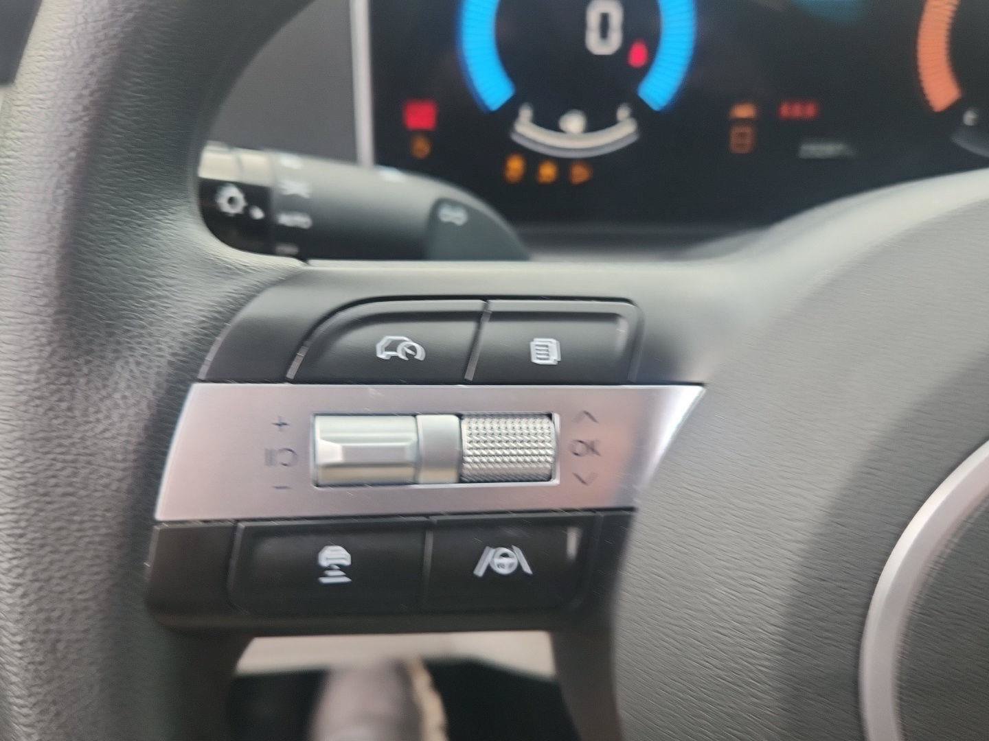 Used 2026 Hyundai Tucson SEL AWD/4WD image 14
