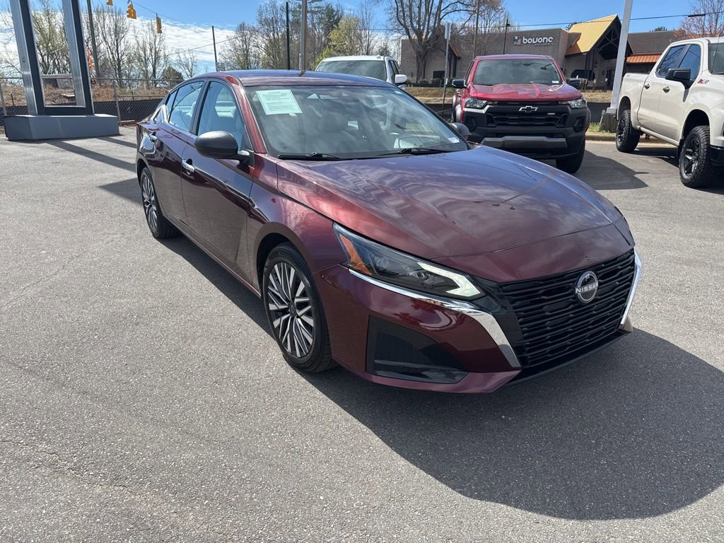 Used 2025 Nissan Altima 2.5 SV image 7