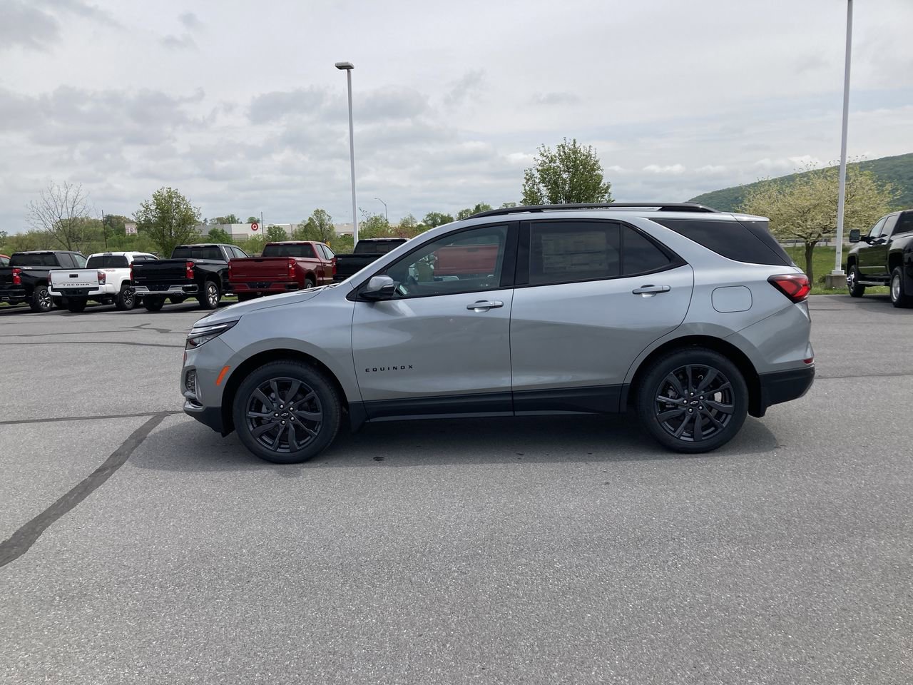 Used 2024 Chevrolet Equinox RS AWD/4WD image 4