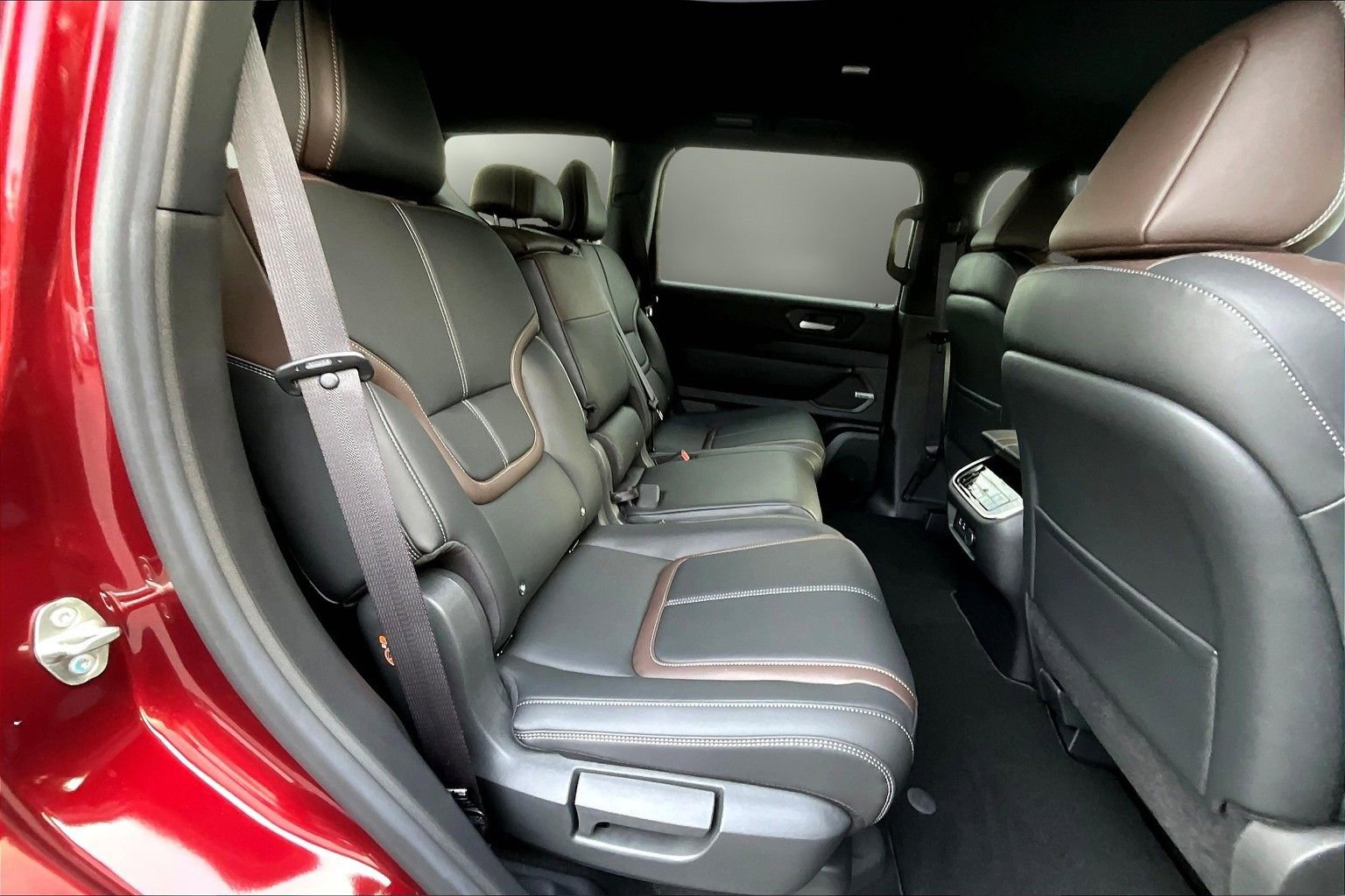 New 2026 Nissan Armada SL image 10