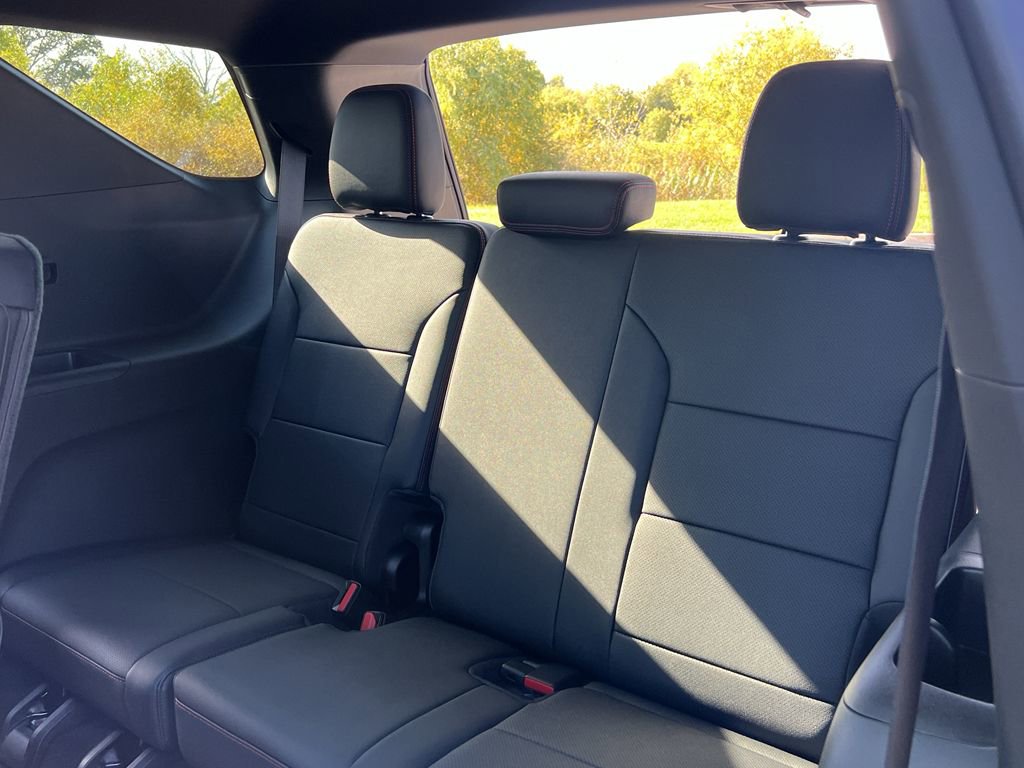 New 2026 Chevrolet Traverse RS w/ LPO, Floor Liner Package image 39