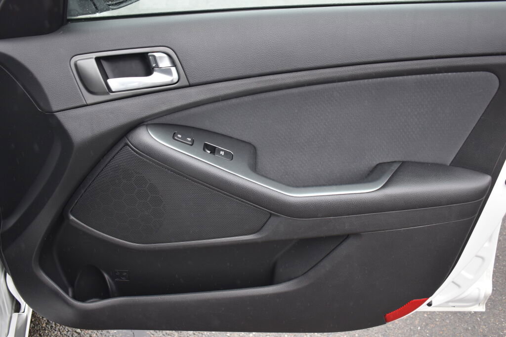 Used 2015 Kia Optima LX w/ Hybrid Convenience Package image 24