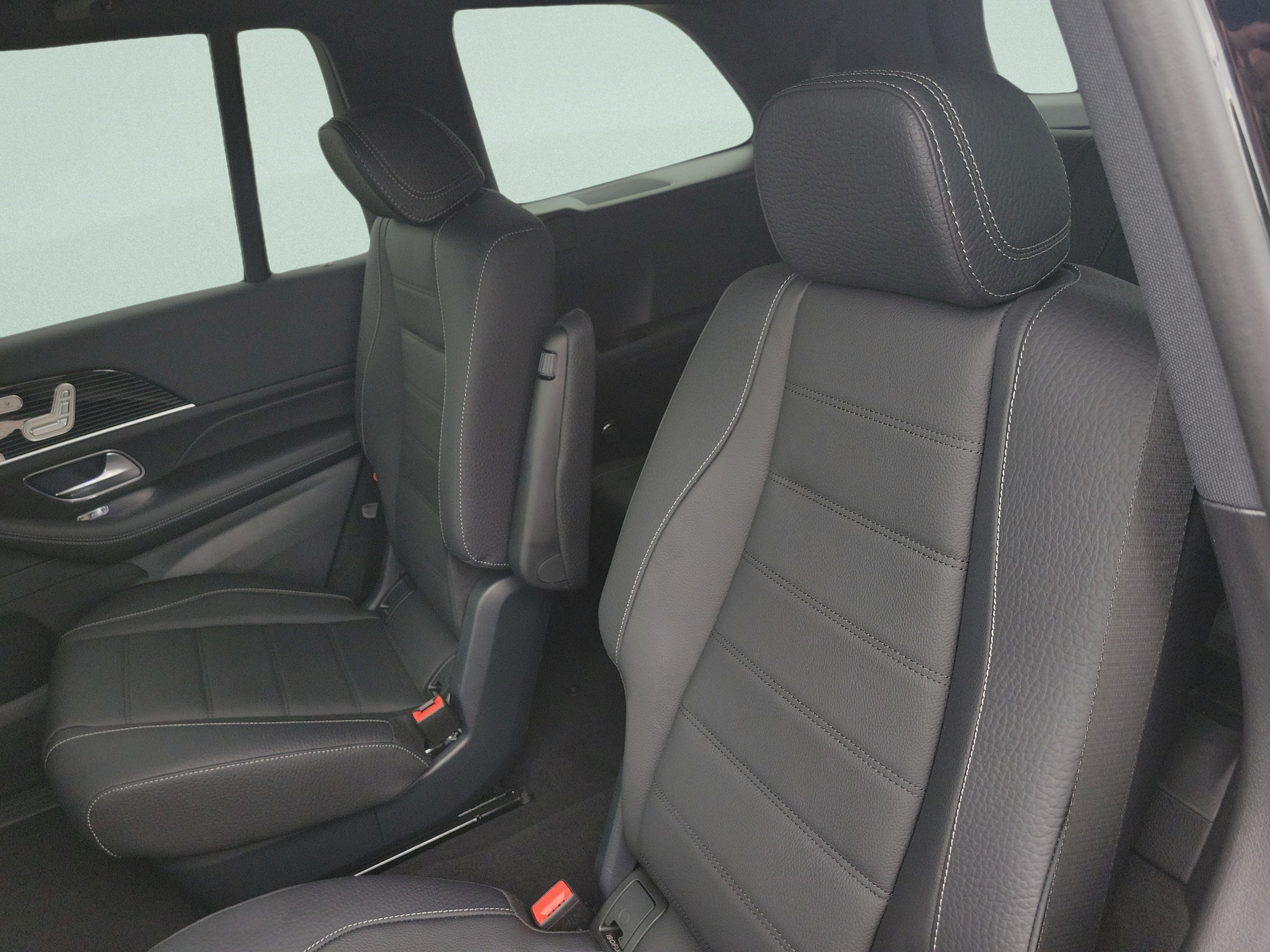 New 2026 Mercedes-Benz GLS 450 4MATIC image 9