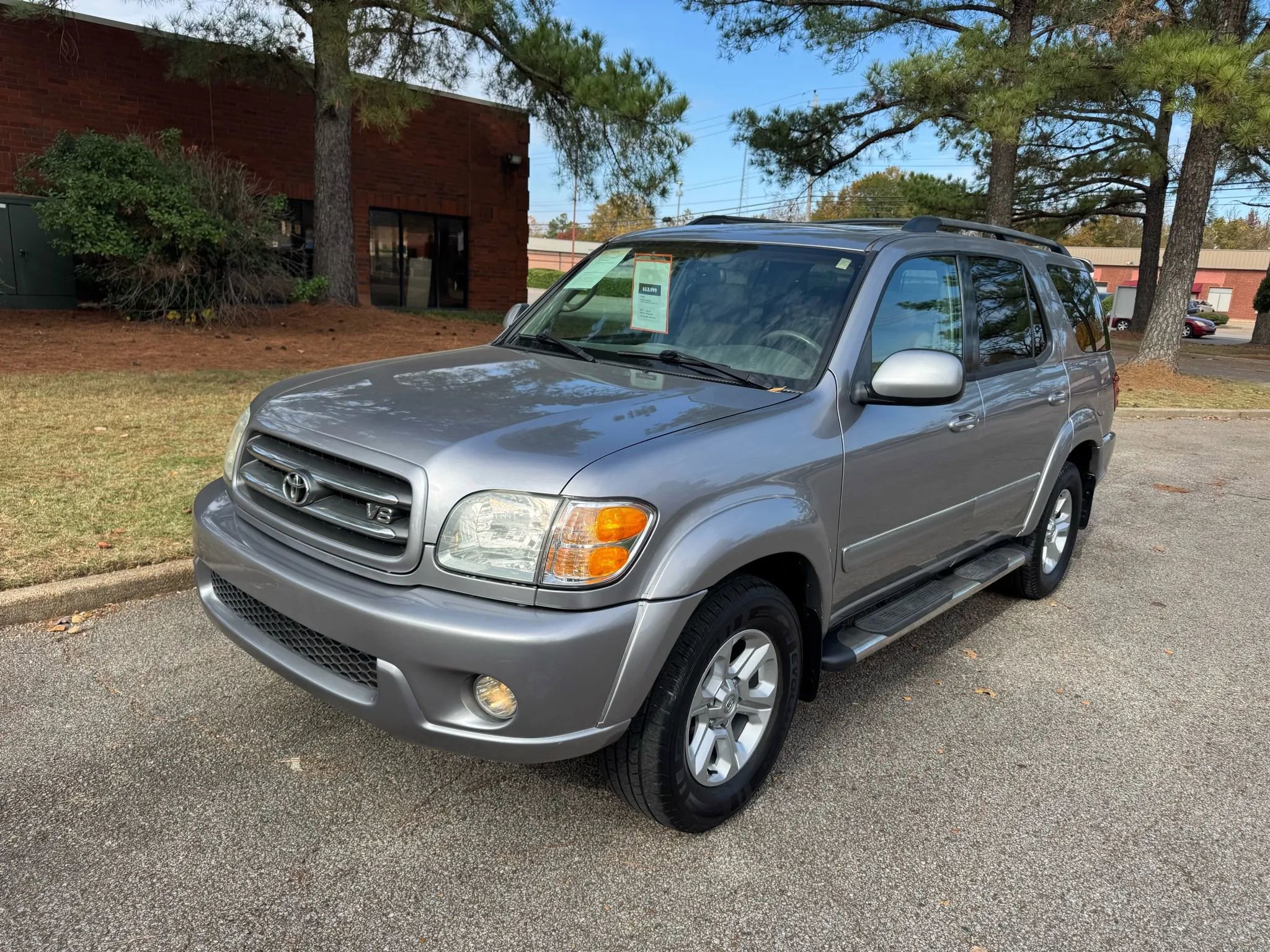 Used 2004 Toyota Sequoia Limited image 2