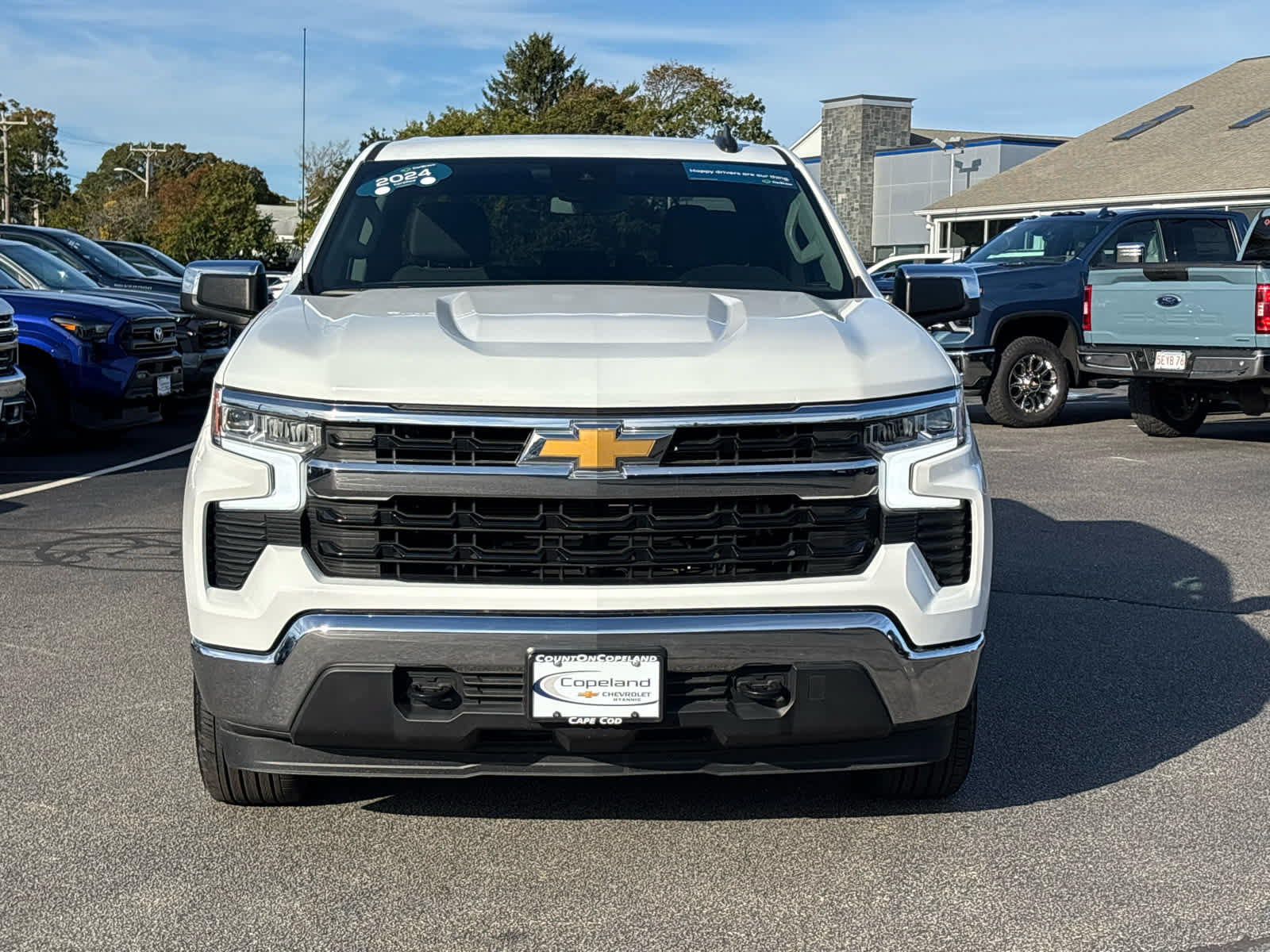 Certified 2024 Chevrolet Silverado 1500 LT AWD/4WD image 2