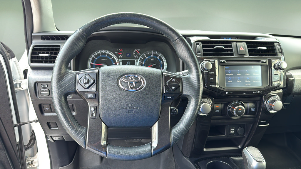 Used 2018 Toyota 4Runner TRD Off-Road AWD/4WD image 20