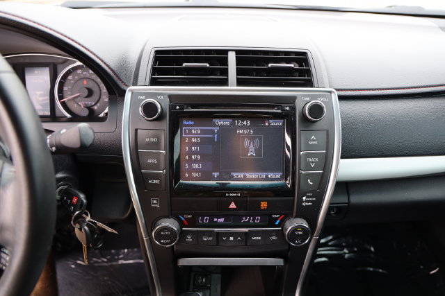 Certified 2017 Toyota Camry XSE FWD image 17