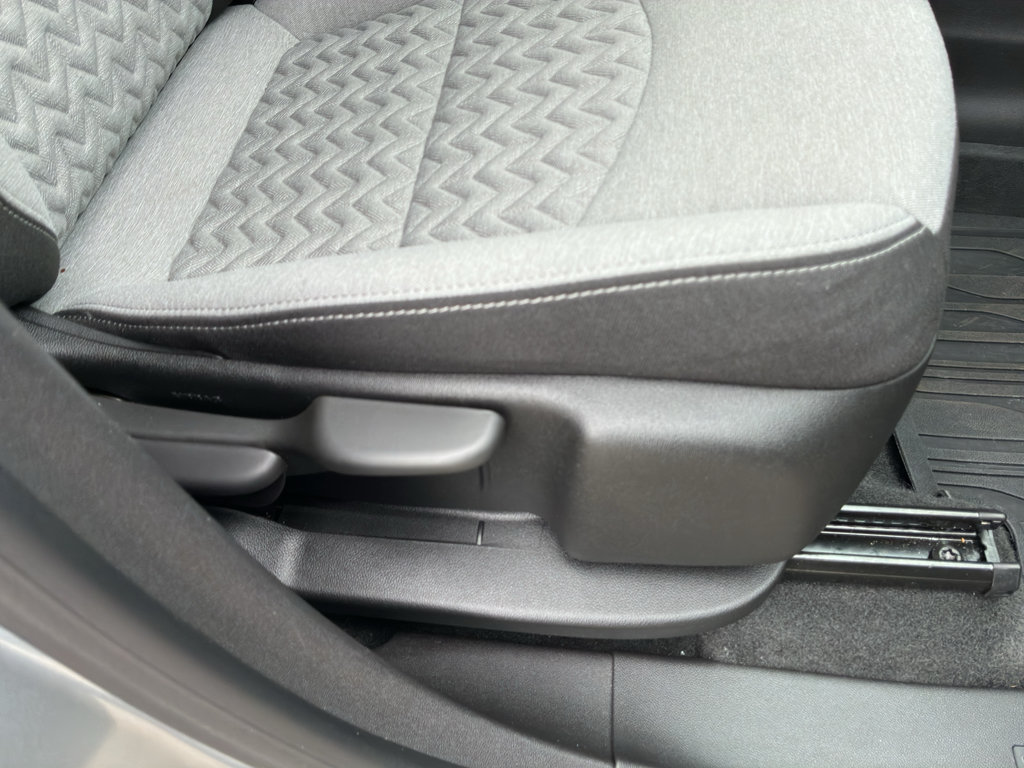 Used 2024 Chevrolet Equinox LS w/ LS Convenience Package FWD image 46
