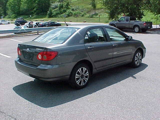Used 2005 Toyota Corolla LE FWD image 9