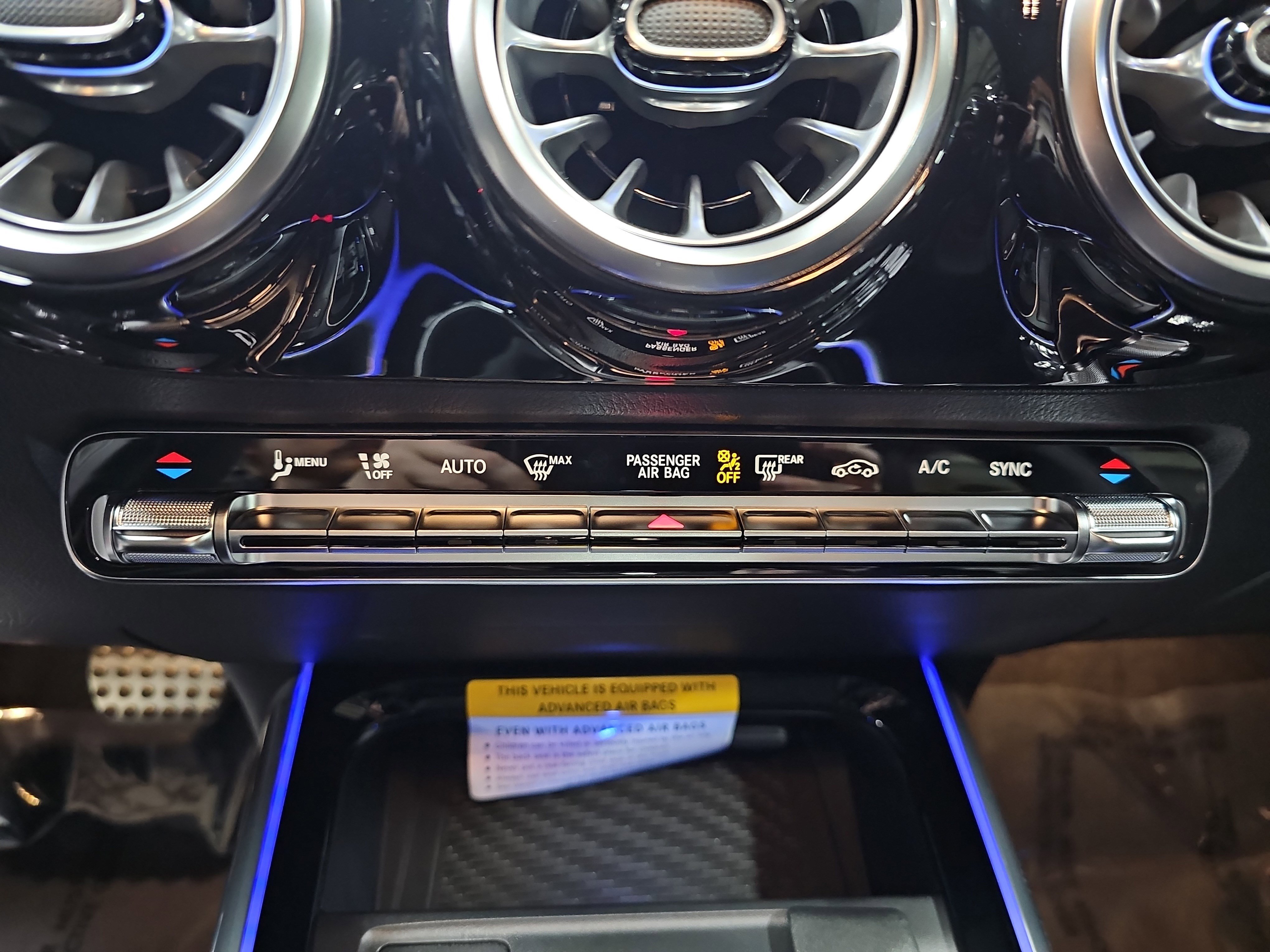 New 2026 Mercedes-Benz GLA 35 AMG 4MATIC image 22