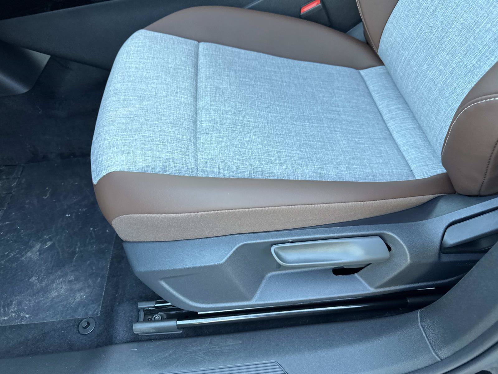 New 2026 Volkswagen ID.4 Pro RWD image 14