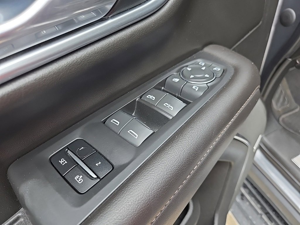 Used 2021 Chevrolet Tahoe High Country image 36